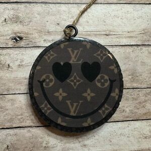 Car Freshie | (Louis V Smiley) | Car Accessory | Trendy Freshie